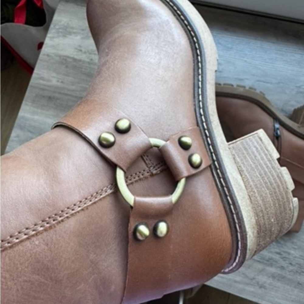 Steve Madden Brown Ankle Boots